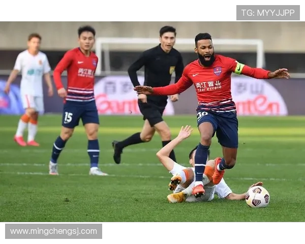 重庆足球队荣登足球状态排行榜第一名引发热议